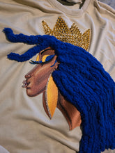 Load image into Gallery viewer, Blue Queen
